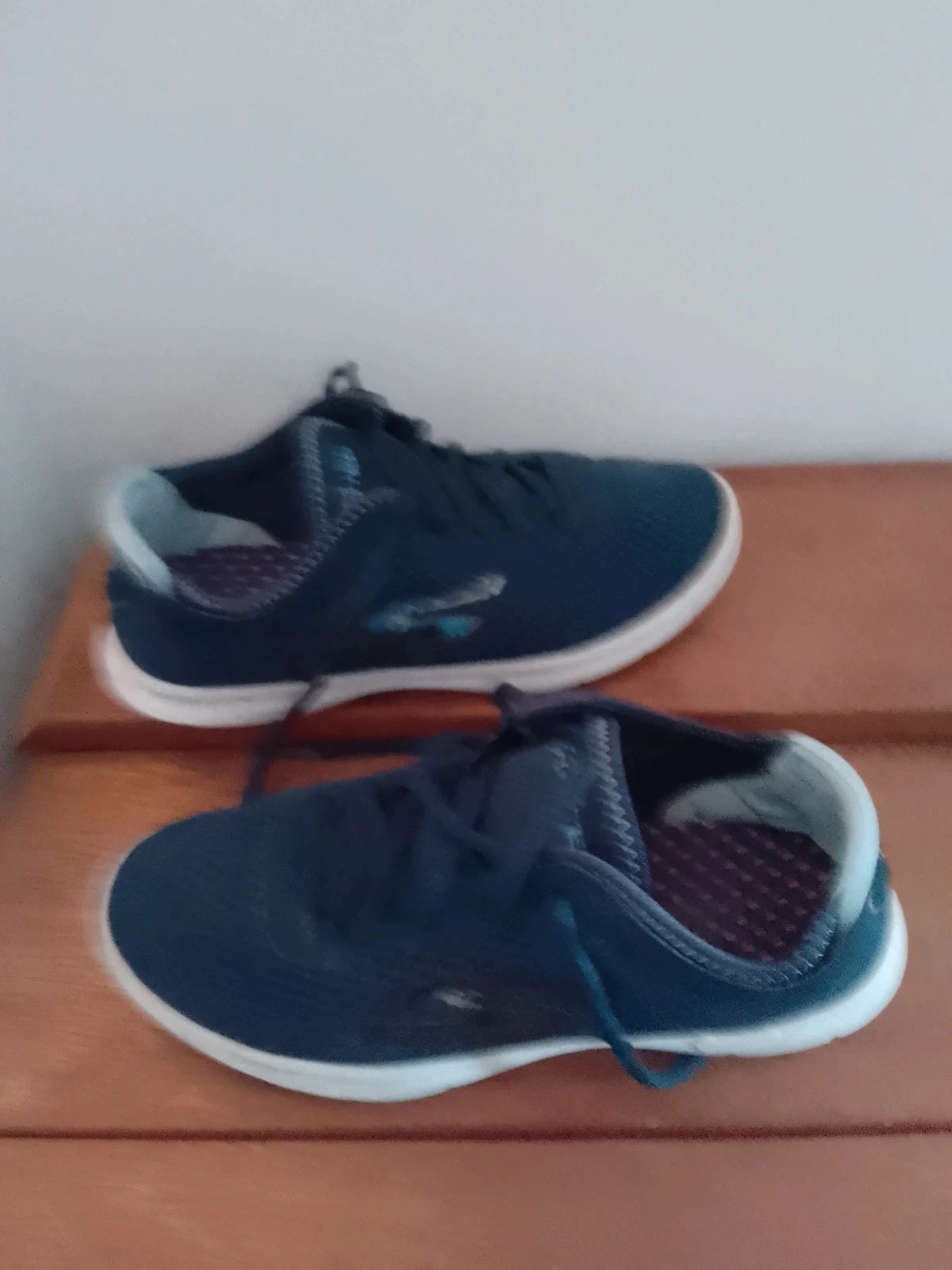 Women's Skechers Sneakers Size 36 – photo 2